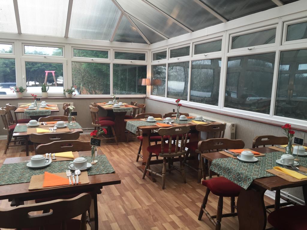 Stag & Pheasant Inn 캐멀 외부 사진